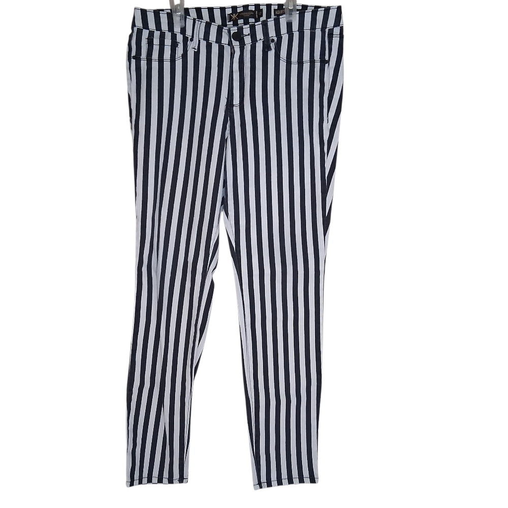 Kardashian Kourtney Black White Striped Jeggings Size 12 Stretch Mid Rise FLAW